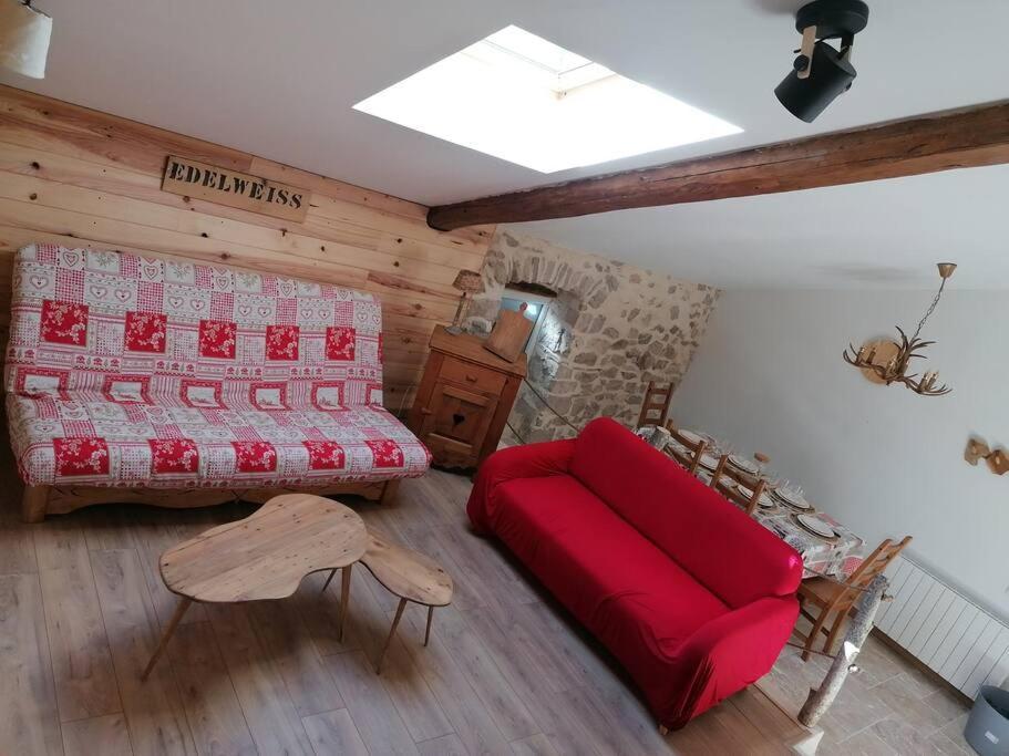 Gite L'Edelweiss 3* La Piarre Экстерьер фото